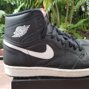 Nike Air Jordan 1 High Yin Yang Schwarz Weiß Herren Größe 8.5 Sneakers 555088-011 Bild 5