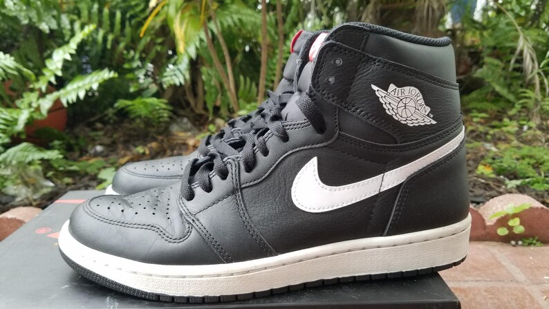 Nike Air Jordan 1 High Yin Yang Schwarz Weiß Herren Größe 8.5 Sneakers 555088-011 Bild 3