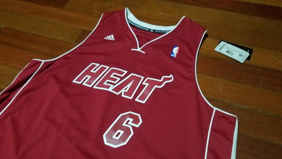 lebron james el heat jersey