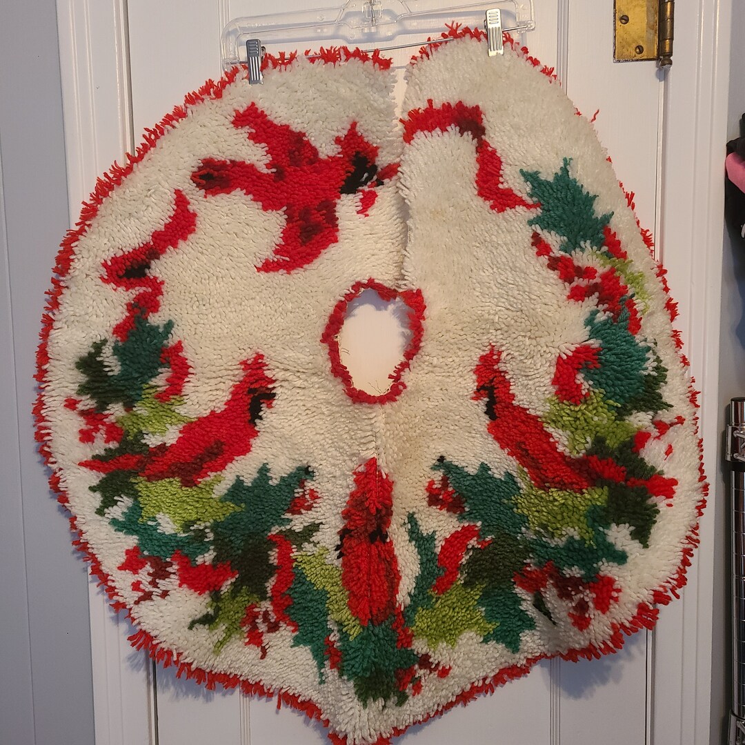 Vintage Cardinal Latch Hook Tree Skirt Kitschy Christmas Etsy