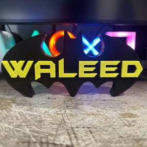 Placa personalizada con nombre de murciélago impreso en 3D - Letrero personalizado para puerta de superhéroe
