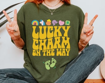 St Patrick's Pregnancy Announcement Saint Paddy Baby Reveal Comfort Colors Shirt Gift for Expecting, St Patrick Lucky Charm Maternity Tee