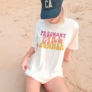 Pregnant Girl Summer Shirt Comfort Colors Beach Pregnancy Announcement T-Shirt Summer Vacation Baby Reveal Maternity Shirt Babymoon Gift