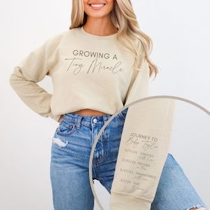 Benutzerdefinierte wächst ein winziges Wunder IVF Schwangerschaft Ankündigung Sweatshirt, IVF Geschenk für die Erwartung, Unfruchtbarkeit Andenken, Geschenk für Frau