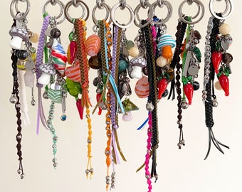 【VVV】韓国人気★Mimi Mix Beads Two Way Keyring VVV】韓国人気☆Mimi Mix Beads Two Way Keyring キーホルダー