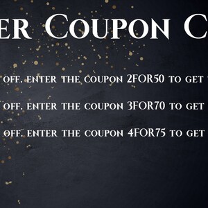 Pode incluir: Texto sobre um fundo preto com glitter dourado. O texto diz: "ENTER COUPON CODE: BUY 2 FOR 50% OFF. ENTER THE COUPON 2FOR50 TO GET THE DISCOUNT BUY 3 FOR 70% OFF. ENTER THE COUPON 3FOR70 TO GET THE DISCOUNT BUY 4 FOR 75% OFF. ENTER THE COUPON 4FOR75 TO GET THE DISCOUNT"