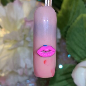 Kissing Lip  Nail Charm/ Kawaii Charms/ Nail Art Supplies/ Halloween Accessories/ Halloween Nail Charm