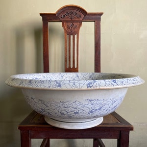 Unique antique Portuguese handmade earthenware (faience) wash basin from the 19th century in excellent condition