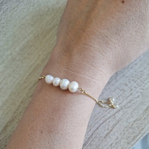 Gold pearl bracelet with adjustable chain Elegant Delicate rhinestone ends Gift for her bridesmaid gift birthday gift