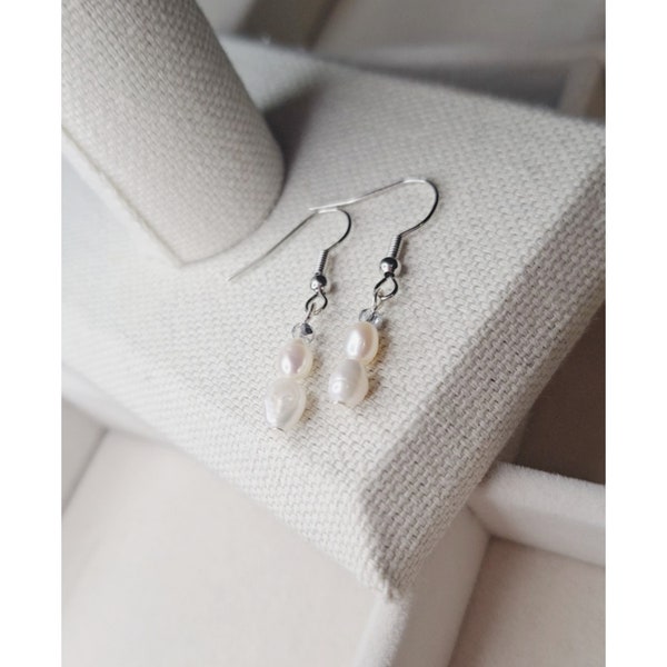 Pearl dangle earrings, Silver Pearl earrings, fishhook pearl earrings, dainty earrings, gift for her, bridesmaids gift, christmas gift