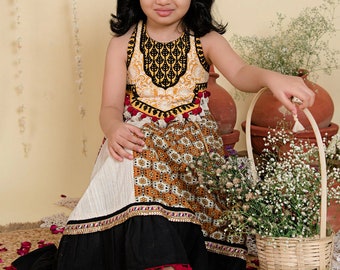 Festliches Garba Black Flaired Chaniya Choli für Kinder Lehenga Choli für Navratri Kinderkleid Indisches Mädchenkleid Garba-Kleid für Babys