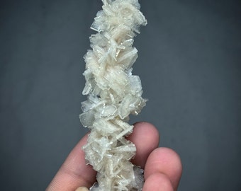 Barite Floater crystal in perfect conditions 9.5*3*2 cm