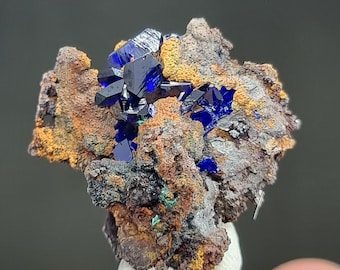 Fine Azurite crystals with malachite and geotite 3x3x1.5 cm
