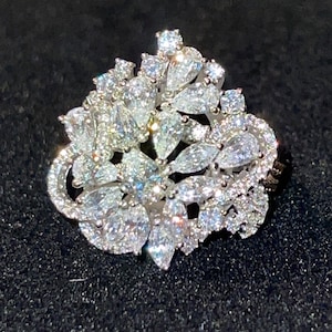 Diamond -cz cluster ring