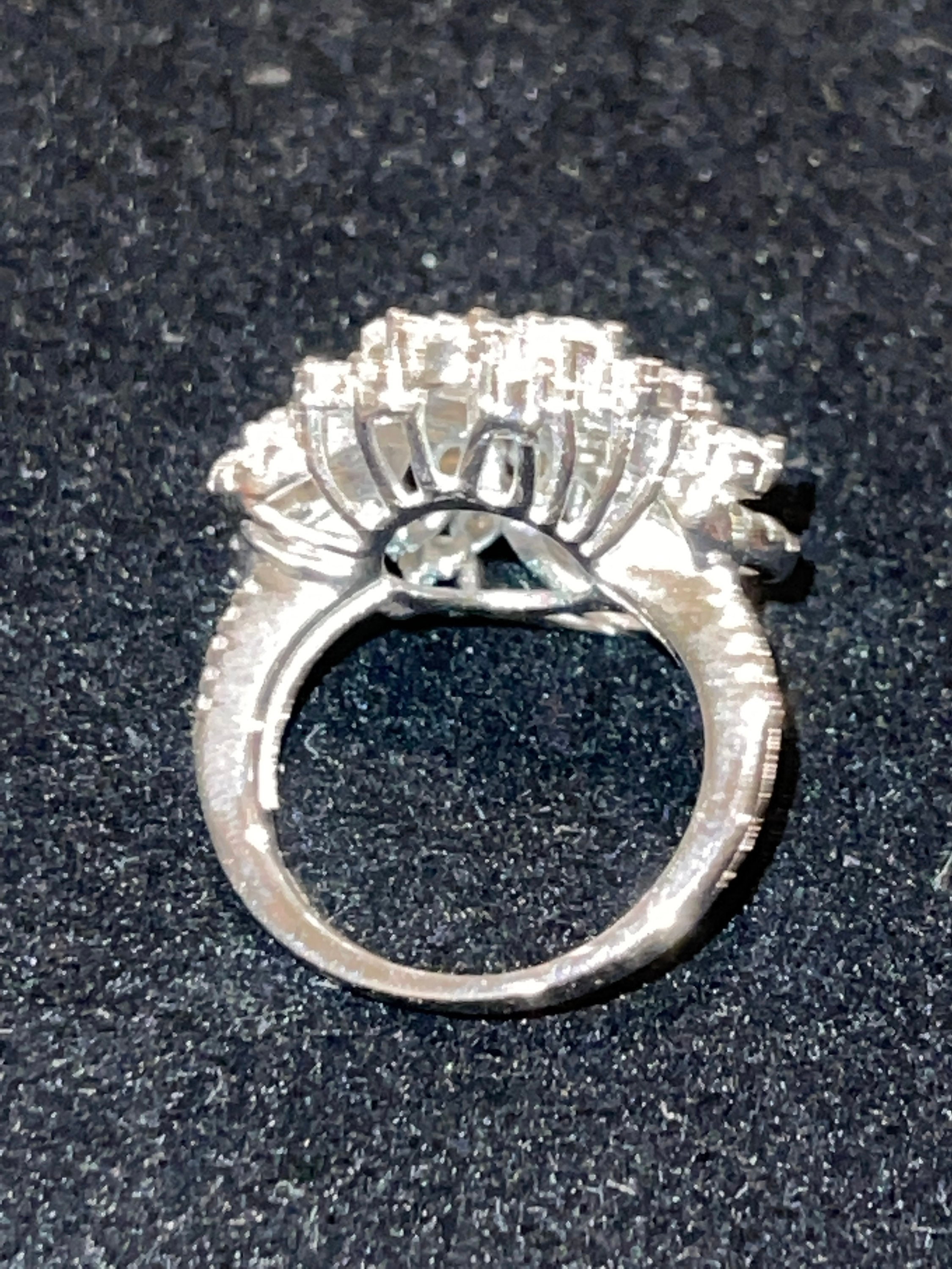 9ct Gold Sapphire Radiant-Cut & CZ Cluster Ring