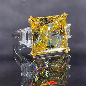 Canary fancy yellow princess cut 12 ct diamond laser czAAAA grade