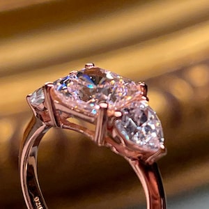 Solitaire pink diamond cz