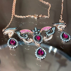Edwardian style necklace