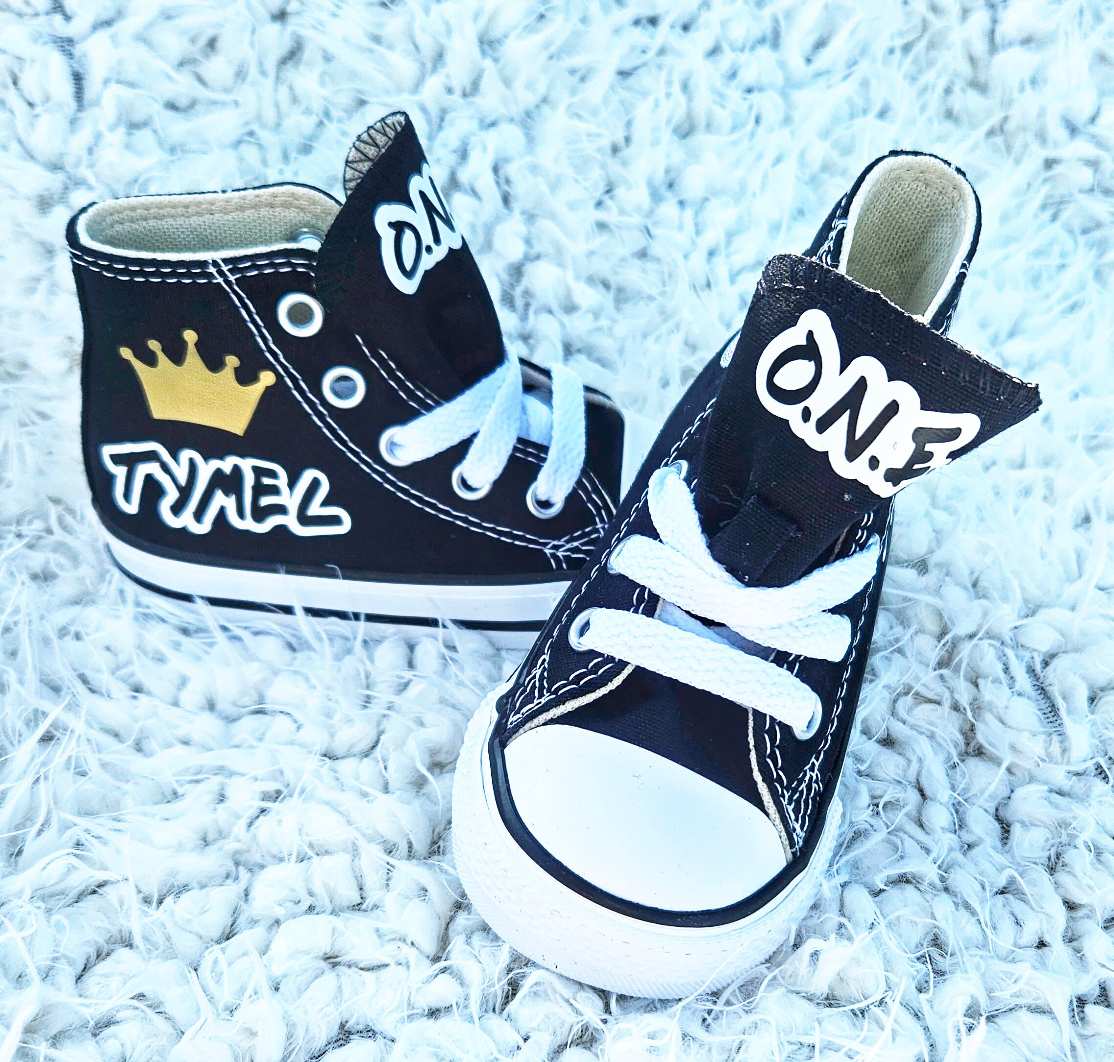 Baby hotsell converse personalised