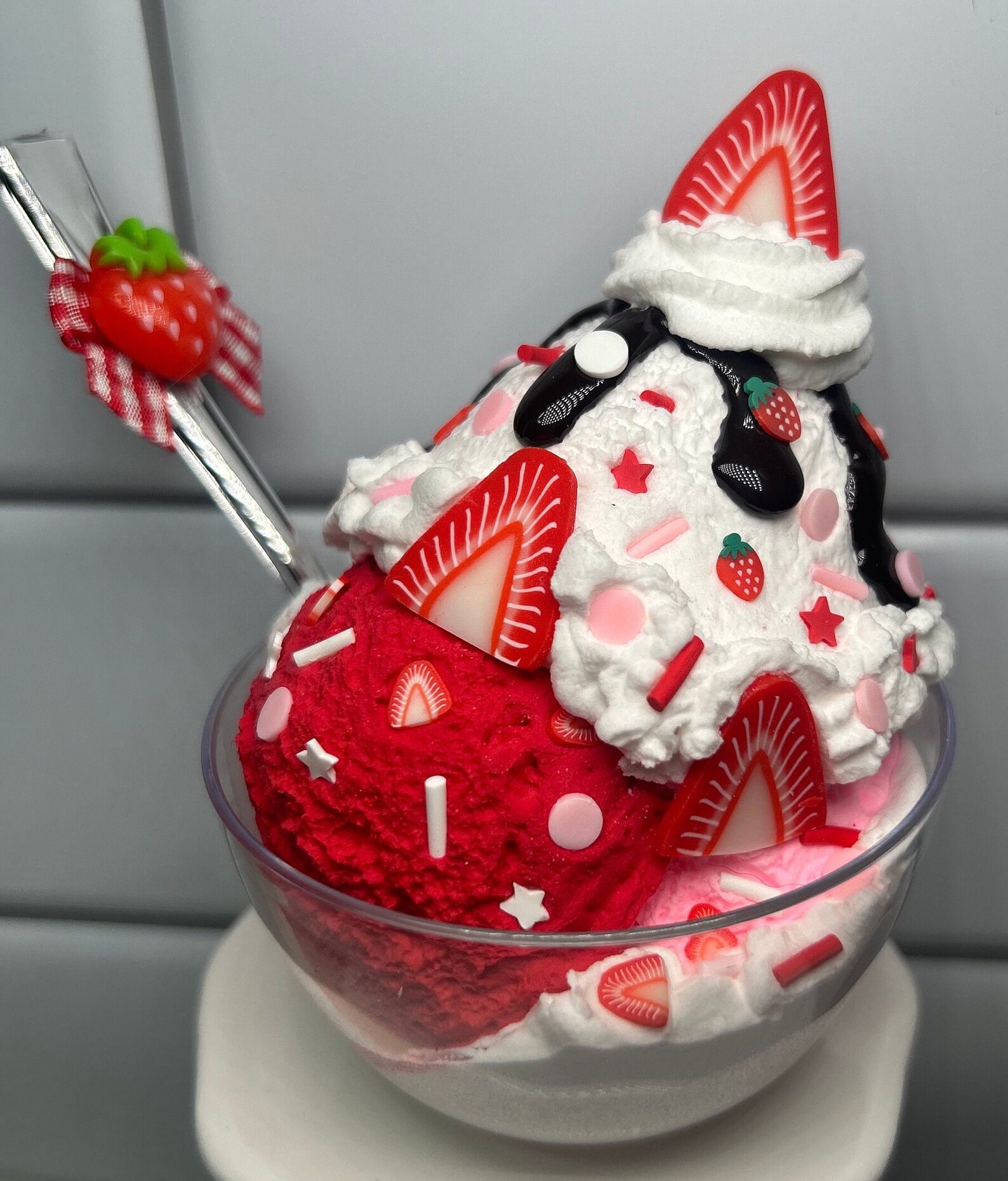 Fake Strawberry Ice Cream Sundae | Fake Strawberry Shortcake Sundae ...