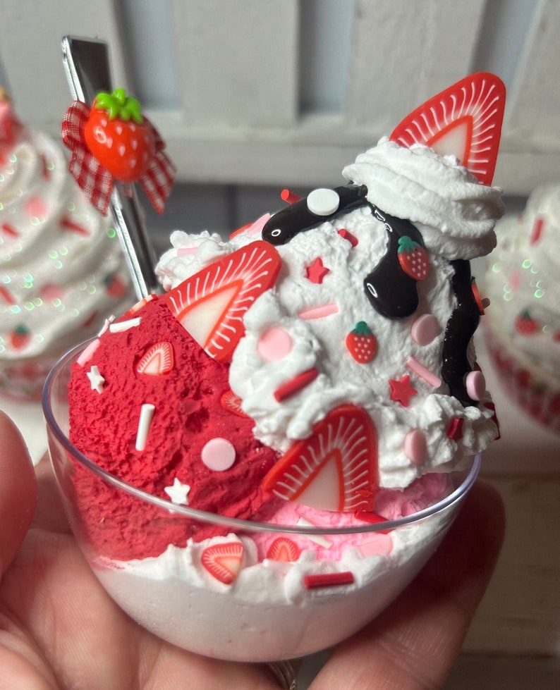Fake Strawberry Ice Cream Sundae | Fake Strawberry Shortcake Sundae ...