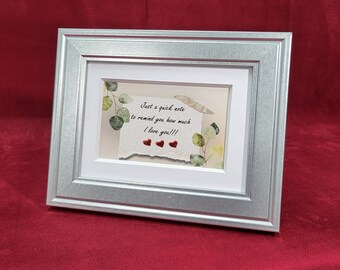 Bureau encadré 7 x 9 coeurs et fleurs - Illustration imprimée en 10 couleurs rehaussée à la main - Le cadeau encadré parfait pour toutes les occasions