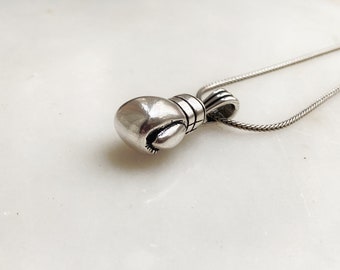 Sterling Silver Boxing Glove Necklace ,Silver Kickboxing Charm,Boxing Glove Pendant, Sports Jewelry for Her, Gift for Boxer Boyfriend