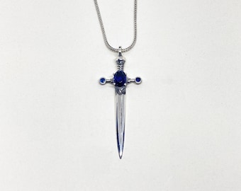 Pendentif épée en argent sterling 925K, collier d’épée en pierre précieuse, collier de guerrier en argent, saphir bleu, pendentif épée en argent unisexe