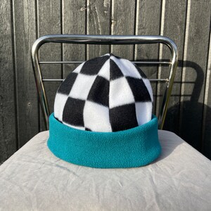 Skater beanie (checkered)