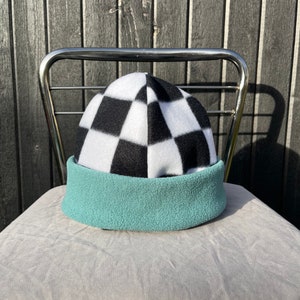 Skater beanie (checkered)