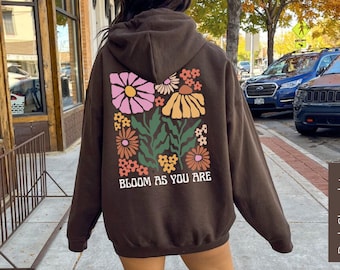 Bluza z kapturem w stylu retro z nadrukiem „Polne kwiaty” i cytatem „Blood As You Are”
