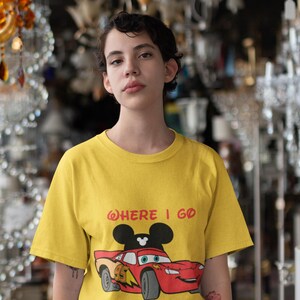 McQueen & Mater-T-shirt 'Where I Go Trouble Follows' | Disney Cars Couple-T-shirt McQueen Gold