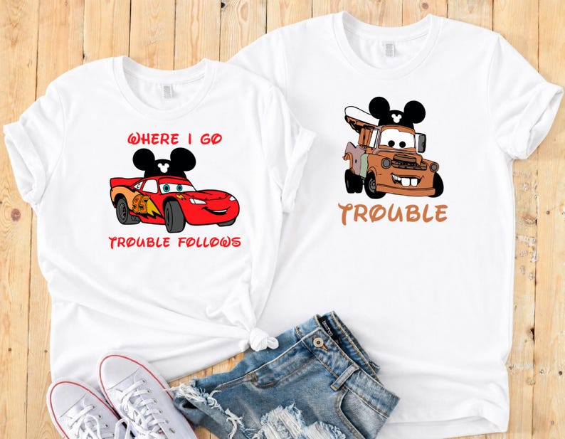 McQueen & Mater-T-shirt 'Where I Go Trouble Follows' | Disney Cars Couple-T-shirt afbeelding 1