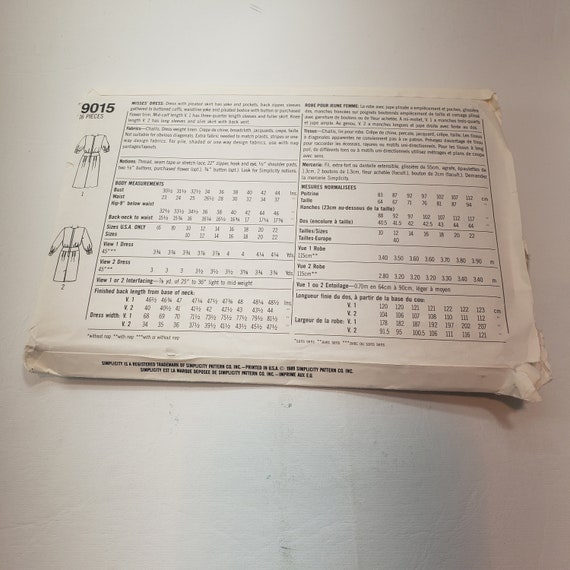 Simplicity 9015 Sewing Pattern for Dress With Wide Low Waistband