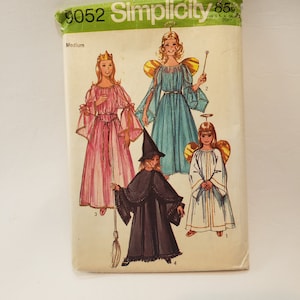 Simplicity 9052 Sewing Pattern (Vintage) CUT size med COSTUMES