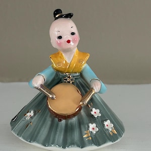 Rare Josef Originals KADAIKO Wee JapaneseKabiki series. Signed with labels and tags