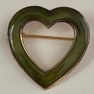 Vintage Aksel Holmsen green enamel heart brooch. Sterling silver with gold wash. 1950’s Norway. Signed.