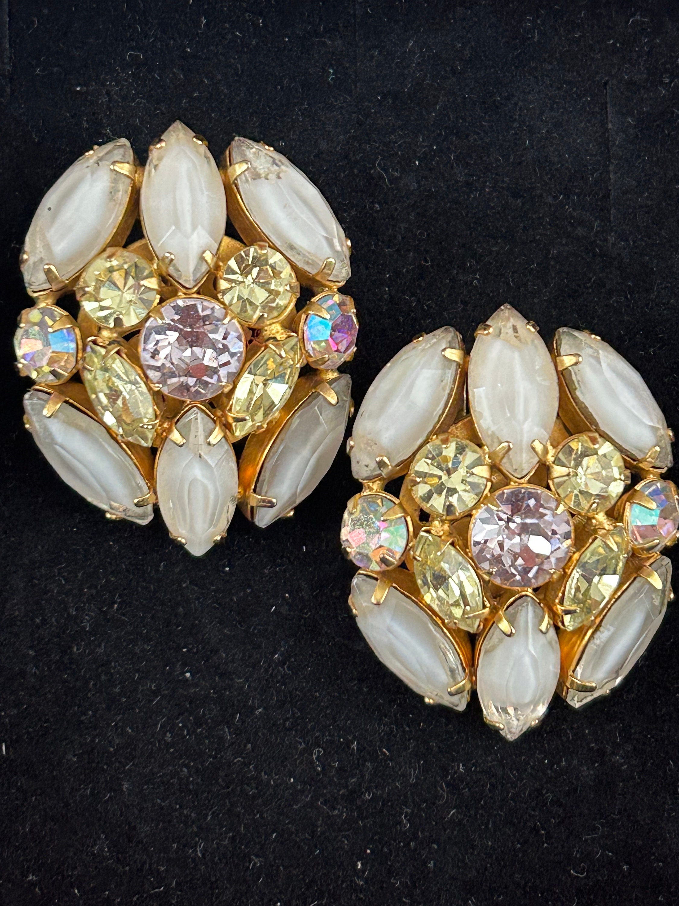 Stunning Vintage Hobe Clip Earrings. Translucent Glass and 