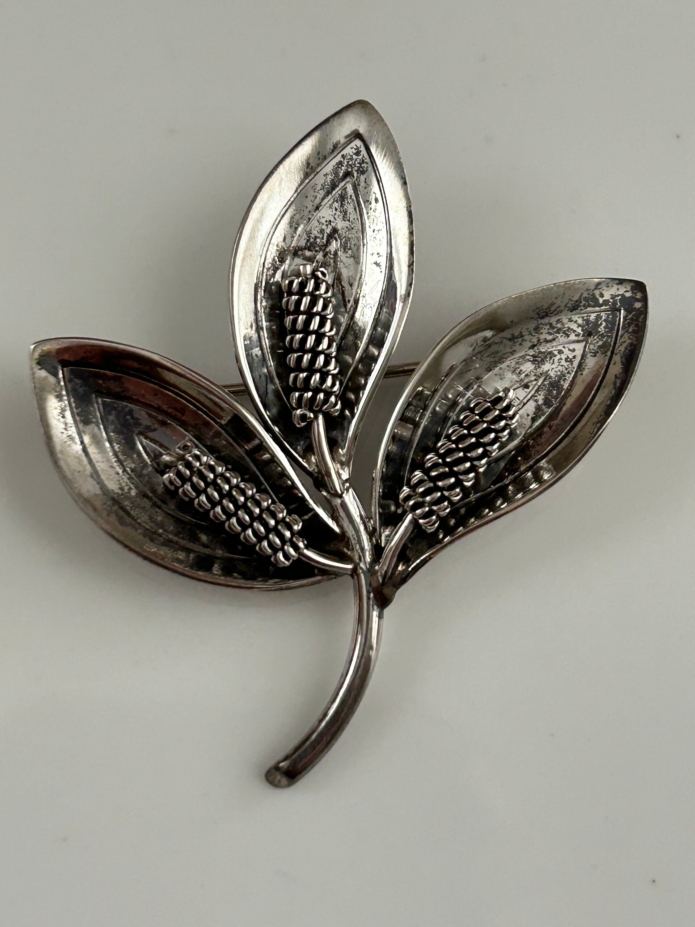 A & K Aare Krogh Denmark Sterling Silver Calla Lily Pin Brooch Vintage A & K, Aarre Krogh Sterling Silver 3 Stem Calla Lily  main image 4