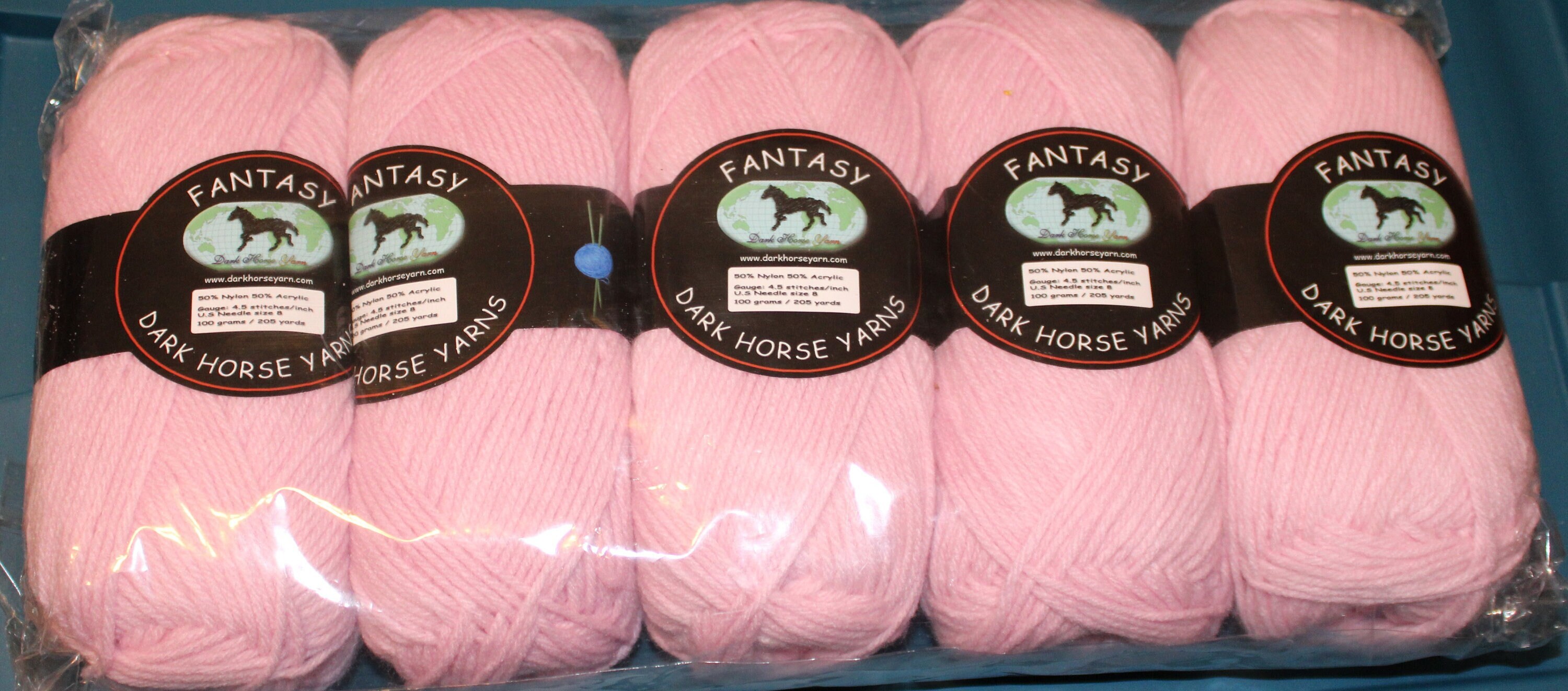 DARK HORSE Fantasy Yarn / Nylon Acrylic / Pack of 5 Skeins Sealed