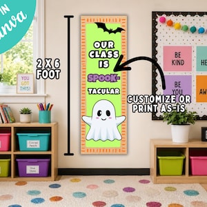 Puede incluir: Una pancarta vertical de 2x6 pies con fondo verde claro y borde naranja. El texto dice OUR CLASS IS SPOOK-TACULAR, acompa&ntilde;ado por la silueta de un murci&eacute;lago negro en la parte superior y un fantasma blanco de dibujos animados abajo.