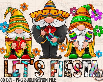 Puede incluir: Tres gnomos vestidos con atuendos tradicionales mexicanos con sombreros, uno tocando una guitarra, otro sosteniendo maracas y otro sosteniendo un chile. Los gnomos están de pie frente al texto "LET'S FIESTA".