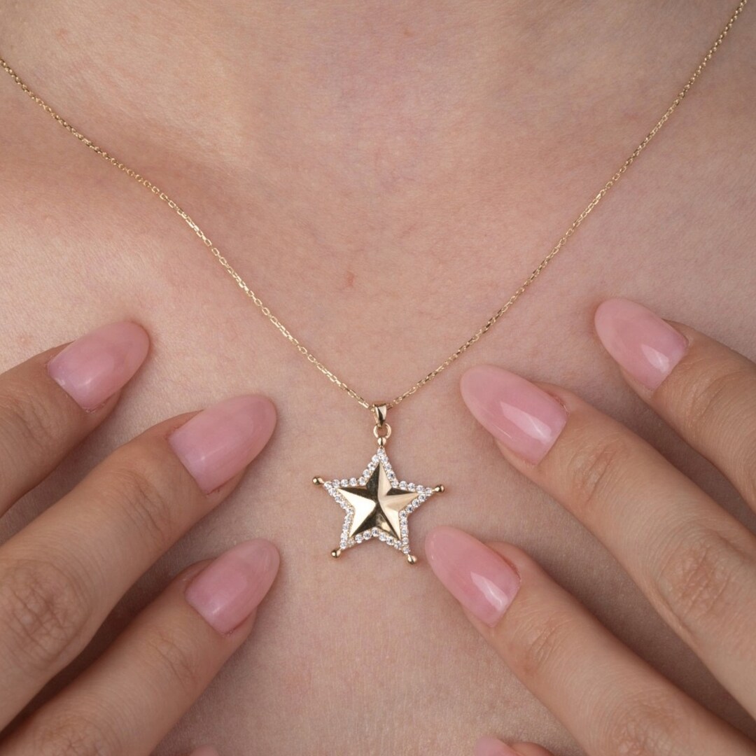 CZ Star Shaped Disc Pendant Necklace main image 1