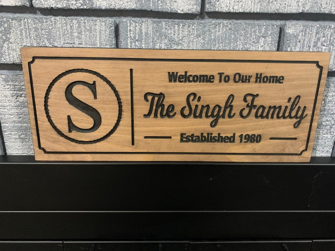 Custom Family Name Wood Sign, Personalized Housewarming Gift - Etsy
