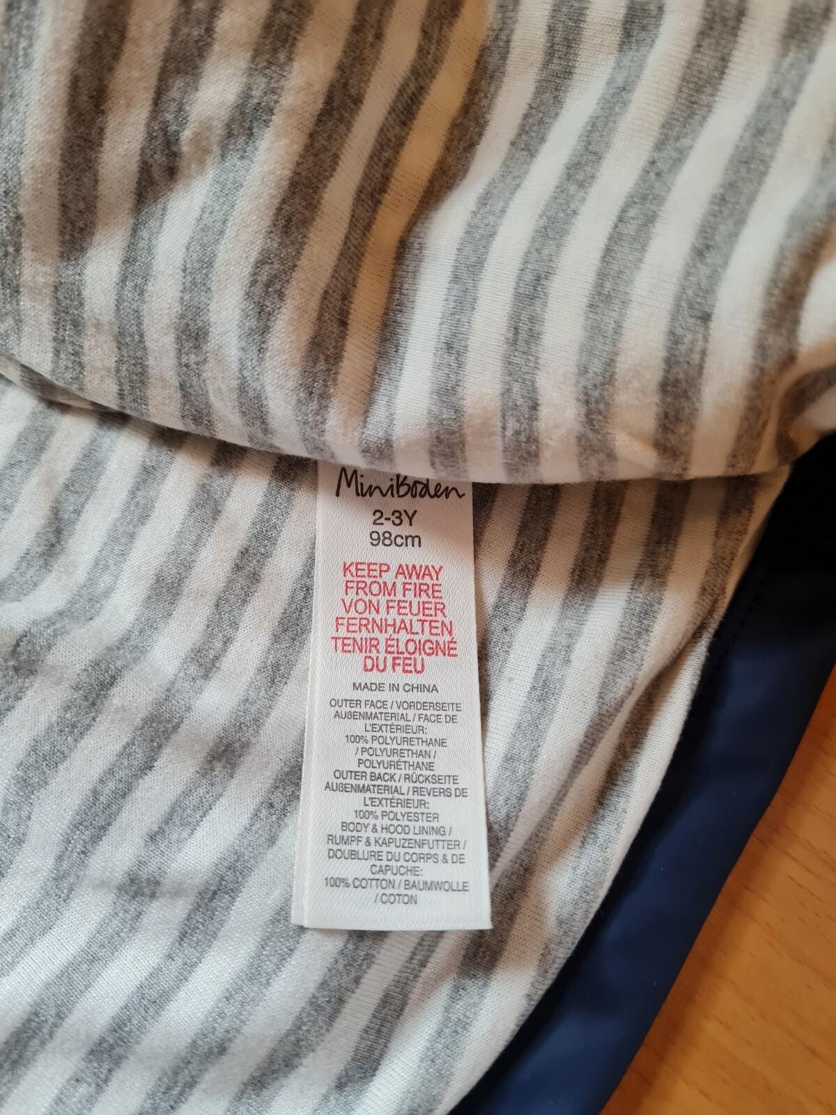 新品未使用☆Mini Boden 152cm 防水ジャケット Mini Boden ボーイズ 防水ジャケット ネイビー 2～3歳 新品