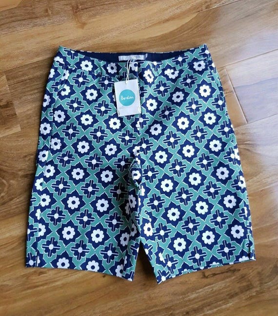 Boden Ladies Gorgeous Floral Richmond Shorts Brand