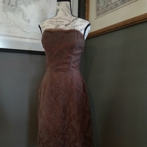 Retro/Vintage 60&#39;s/70&#39;s Strapless Formal/Semi-Formal Lace Gown