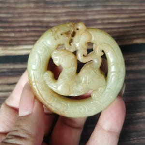 Natural jade pixiu /qilin Pendant Amulet, Lucky Necklace, Good Luck Blessing healing ,Hand Carved  figurine Charms Feng shui jewelry gifts .