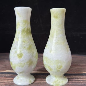 Natural Jade Stone hand carved flower vase,Jadeite Soapstone Green Jade Carving Bottle Vase Jar Jasper Quartz Jardiniere Flower Bottle TR443
