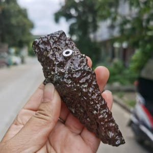 Exquisite Unique Meteorite Specimen/ Iron Meteorite From China&#39;s Northwest,  Real Natural Meteorite iron complete specimen Astronomy Gifts .